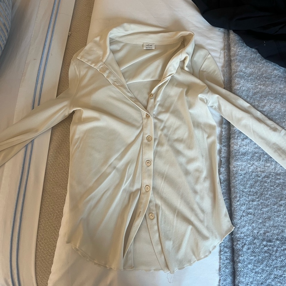 ARTIZIA Wilfred button down top!